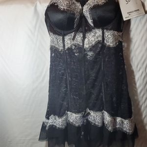 Small Black & White Nightie